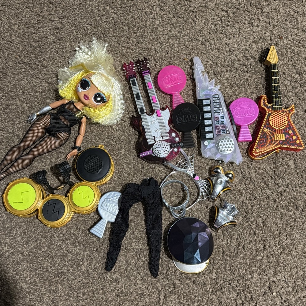 MGA LOL Surprise OMG Remix Doll Musical Instruments & Fame Queen Doll Lot